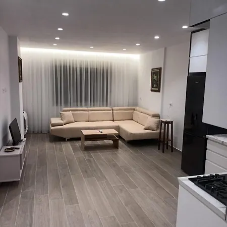 Durres Beach Apartaments Appartamento